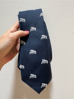 Vintage Penn State Nittany Lions Statue Navy Blue Textured Neck Polyester PSU